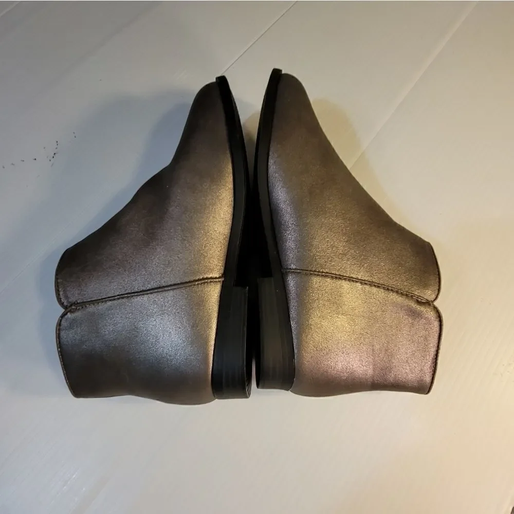 Cat & Jack Big Girl Pewter Zip up Booties sz 6